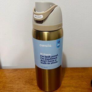 Owala FreeSip Absolute Sleigh Bottle 32oz Gold Target Holiday Exclusive Preppy